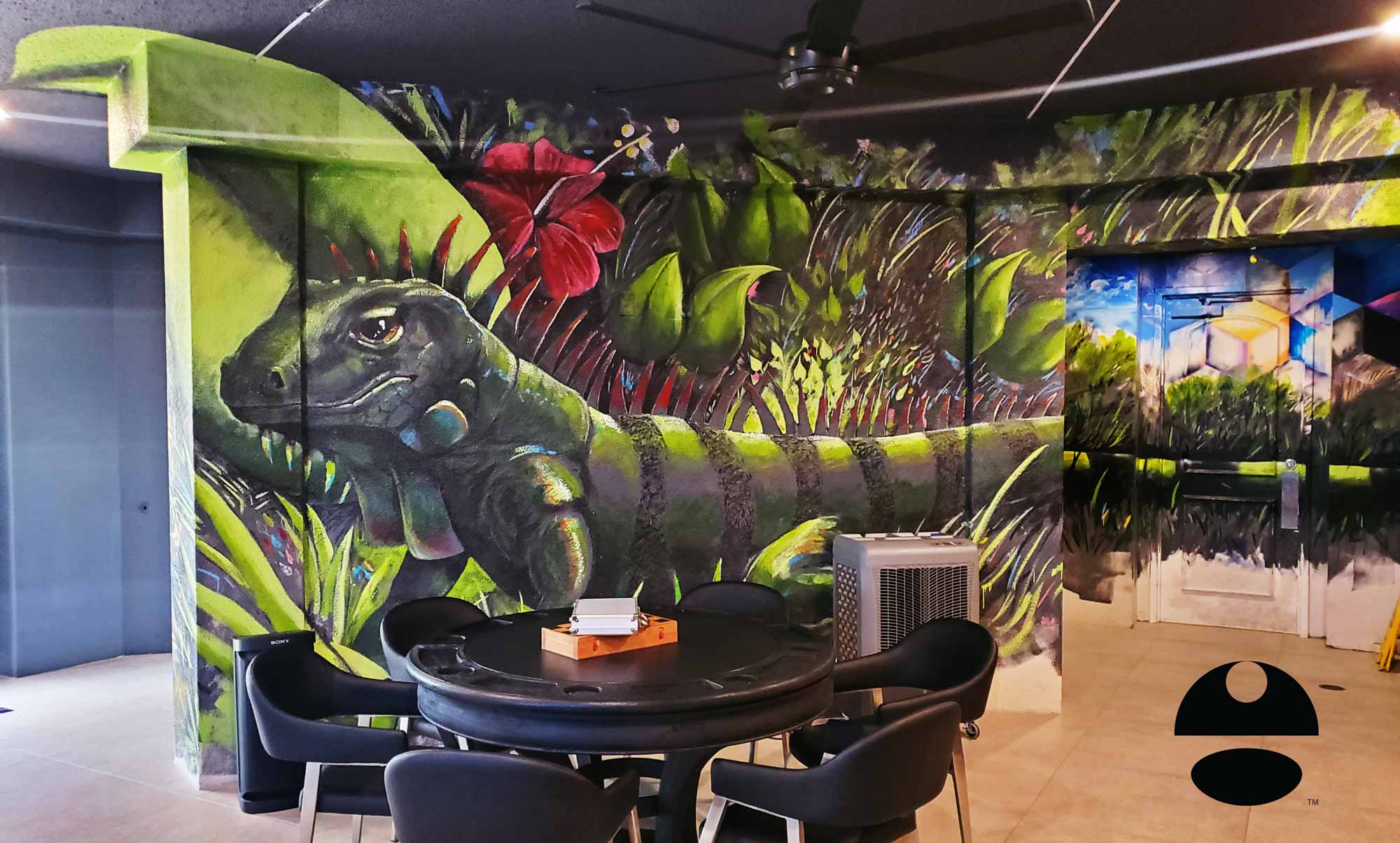 iguana mural painting